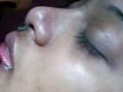 വലിയ മുലപ്പാൽ വിത്ത് സ്മട്ട് ലവർ